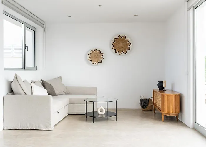 Almara House, Luxury With Heated Pool لا أوليفا