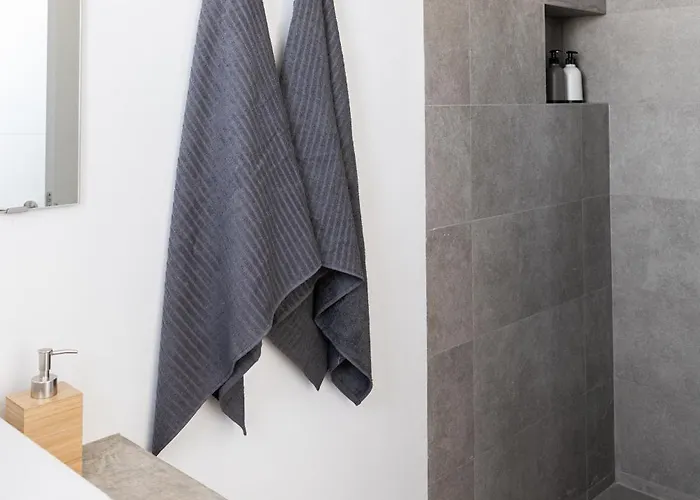 Almara House, Luxury With Heated Pool