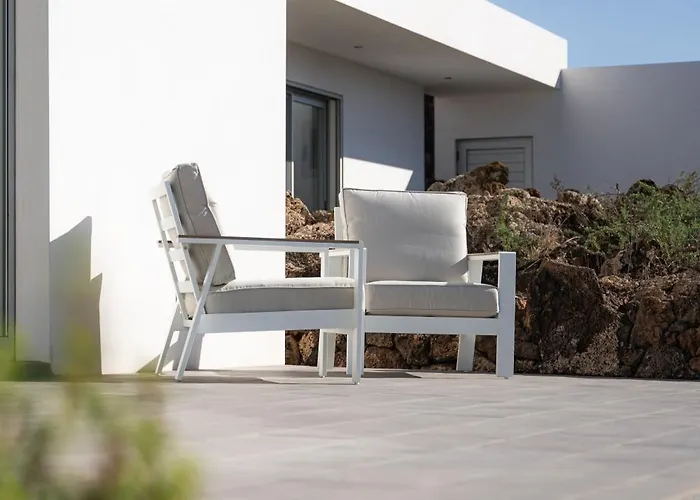 Almara House, Luxury With Heated Pool * لا أوليفا