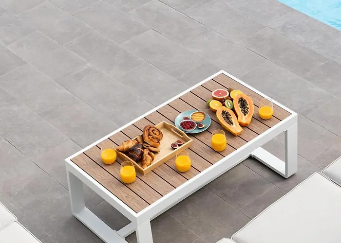 Almara House, Luxury With Heated Pool فيلة