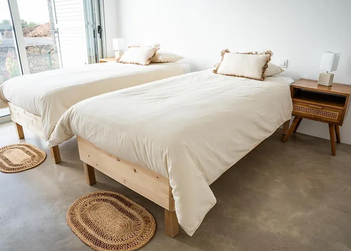 Almara House, Luxury With Heated Pool فيلة