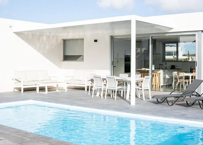 Almara House, Luxury With Heated Pool *